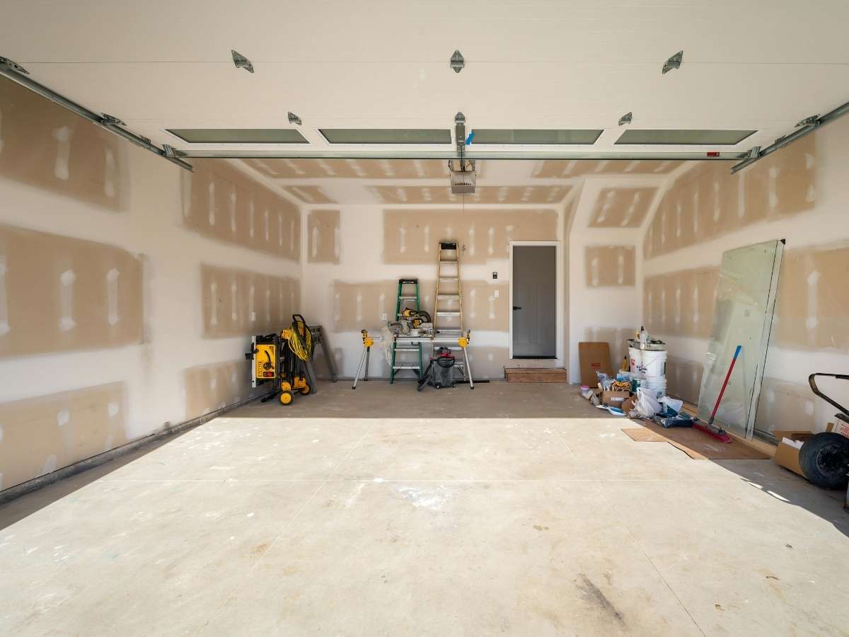 Queens home inc Garage