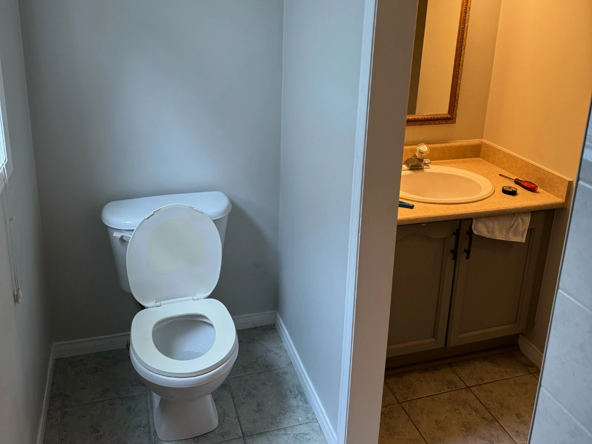 Bathroom & Laundry Room Renovation – Bradley St, Dundalk, On (3)
